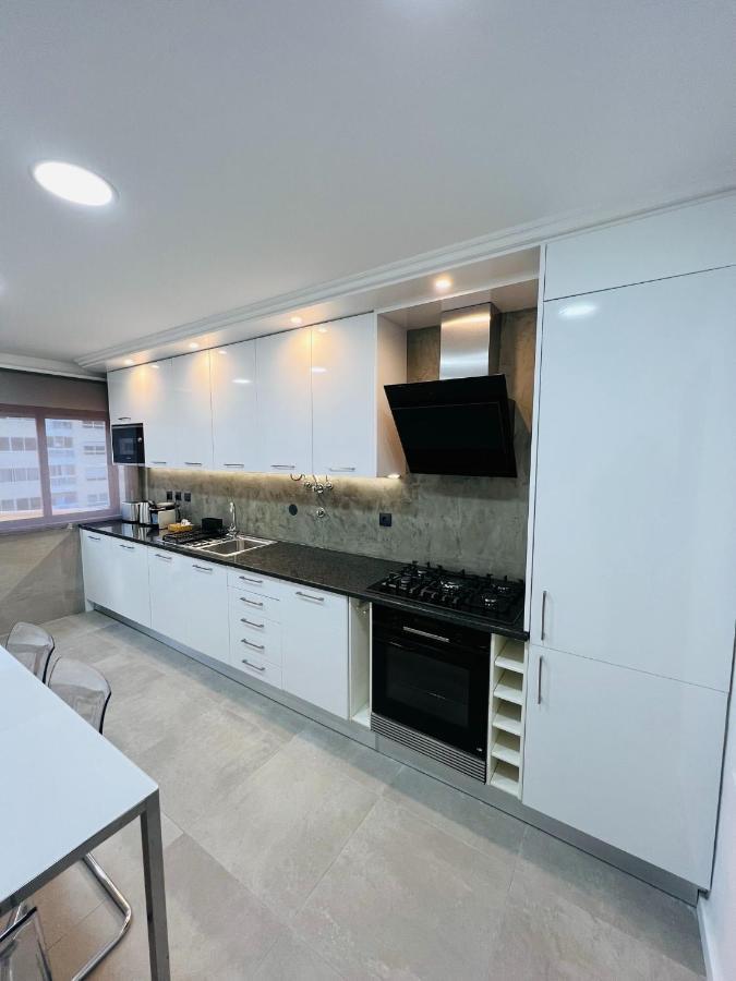 Beautiful Apartment - Family And Group Of Friends ポーヴォア・デ・サンタ・イリア エクステリア 写真