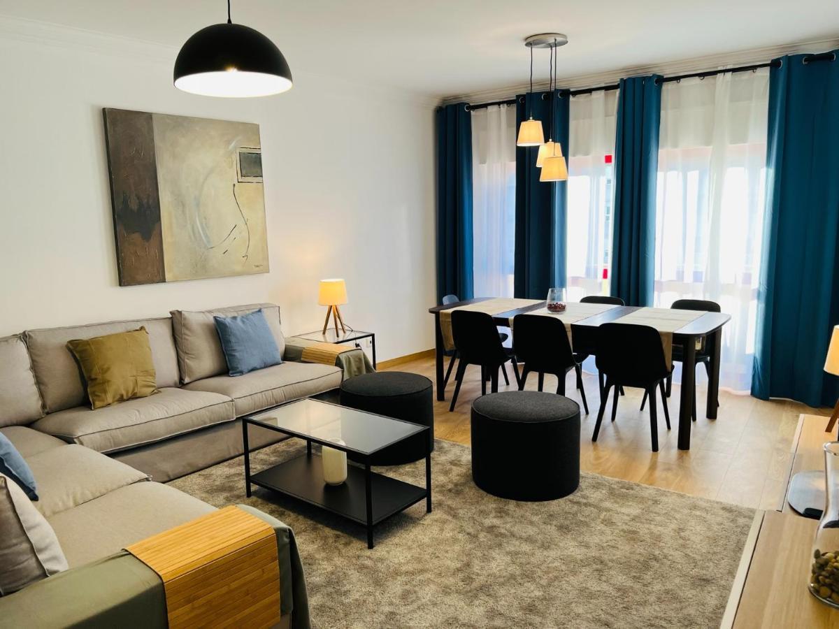 Beautiful Apartment - Family And Group Of Friends ポーヴォア・デ・サンタ・イリア エクステリア 写真