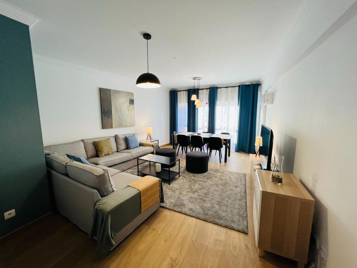 Beautiful Apartment - Family And Group Of Friends ポーヴォア・デ・サンタ・イリア エクステリア 写真