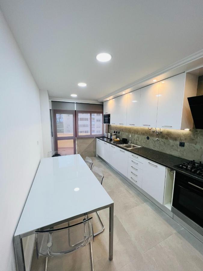 Beautiful Apartment - Family And Group Of Friends ポーヴォア・デ・サンタ・イリア エクステリア 写真