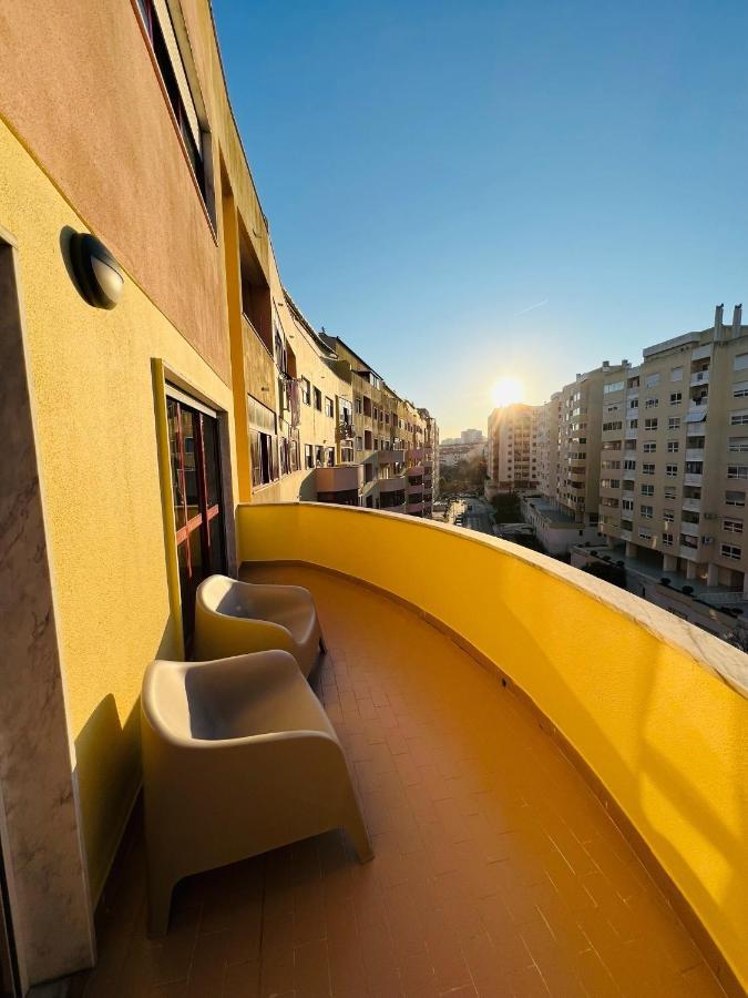Beautiful Apartment - Family And Group Of Friends ポーヴォア・デ・サンタ・イリア エクステリア 写真