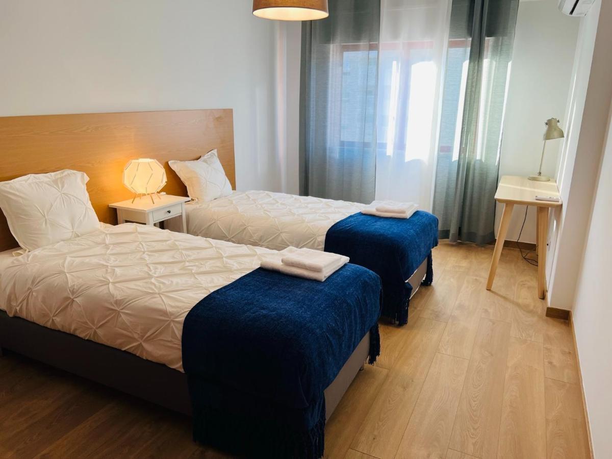 Beautiful Apartment - Family And Group Of Friends ポーヴォア・デ・サンタ・イリア エクステリア 写真