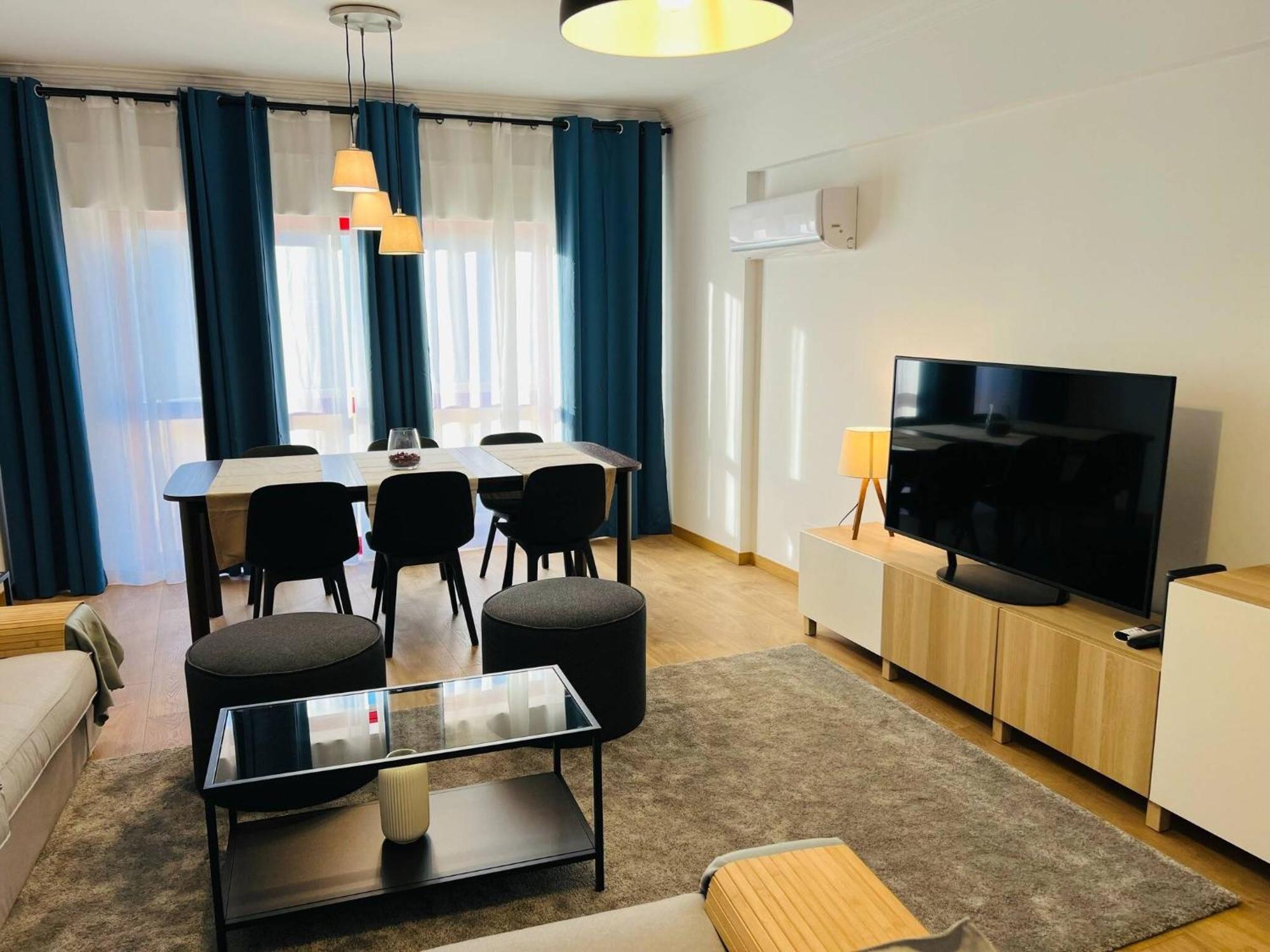 Beautiful Apartment - Family And Group Of Friends ポーヴォア・デ・サンタ・イリア エクステリア 写真